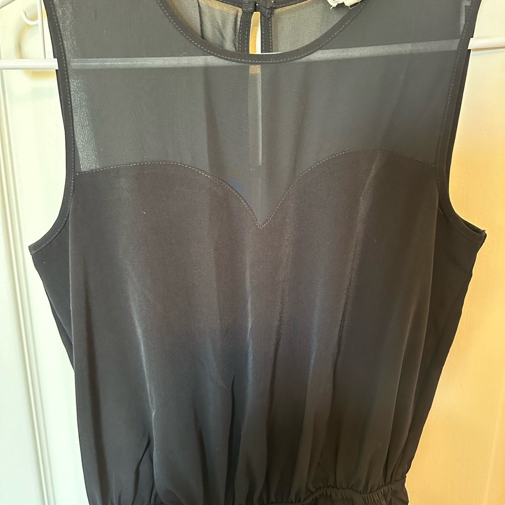 Chic Black Sleeveless Top